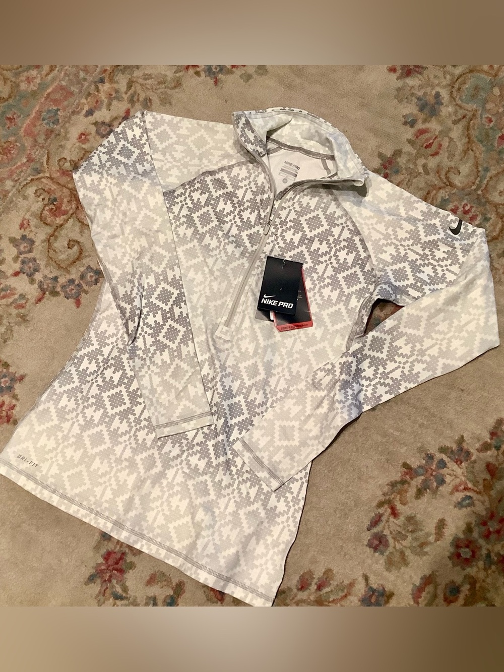 Nike Pro Dry-fit Women's White & Gray 1/4 Zip Training Top - Sz M - NWT